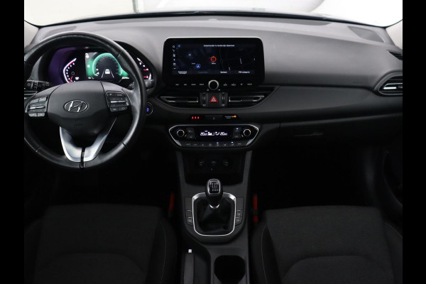 Hyundai i30 1.0 T-GDi MHEV Comfort Smart | Camera | Carplay | Keyless | Full LED | Navigatie | Climate control | Parkeerhulp | Cruise control | DAB | Bluetooth