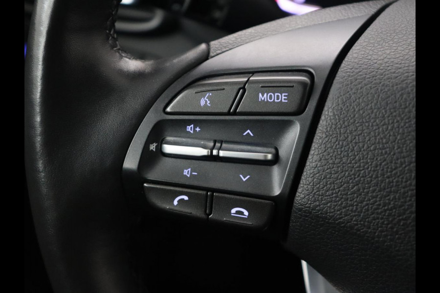 Hyundai i30 1.0 T-GDi MHEV Comfort Smart | Camera | Carplay | Keyless | Full LED | Navigatie | Climate control | Parkeerhulp | Cruise control | DAB | Bluetooth