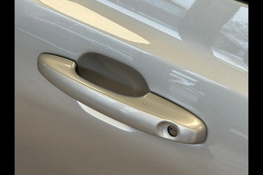 Ford Focus 1.0 EcoBoost ST Line PANO NAVI PDC LED B&O SOUND KEYLESS PDC V+A