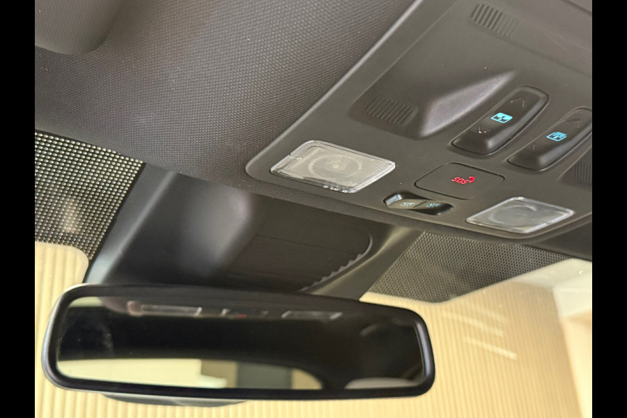 Ford Focus 1.0 EcoBoost ST Line PANO NAVI PDC LED B&O SOUND KEYLESS PDC V+A