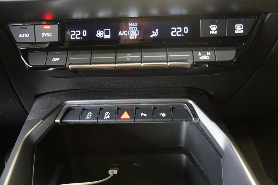 Audi A3 Sportback 35 TFSI150PK/Digitaal Dashboard/Camera/Automatisch inparkeer hulpsysteem.