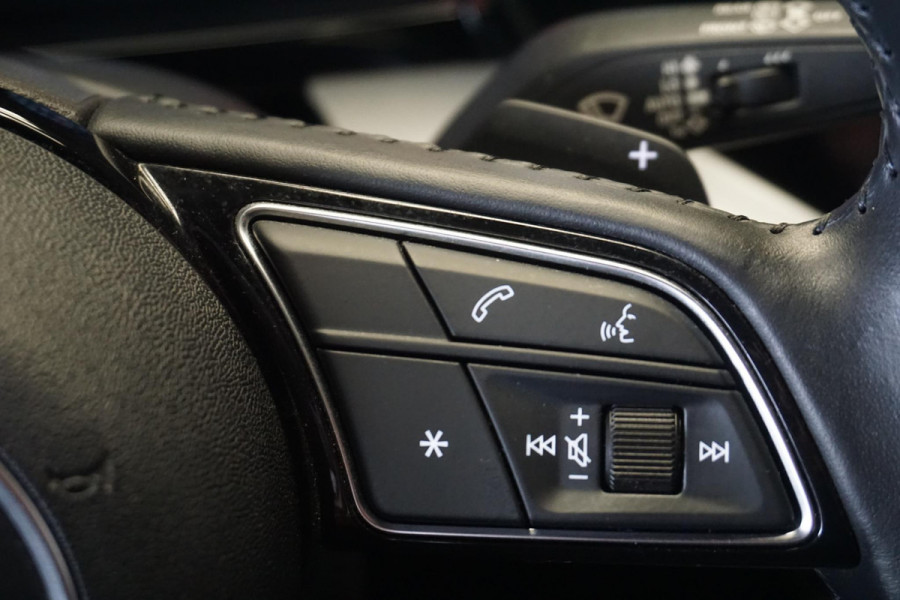 Audi A3 Sportback 35 TFSI150PK/Digitaal Dashboard/Camera/Automatisch inparkeer hulpsysteem.