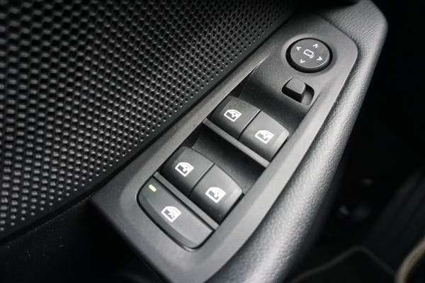 BMW 1-serie 118i 140PK Sport-line/Panodak/Camera/ParkingPack/ Dealeronderhouden.