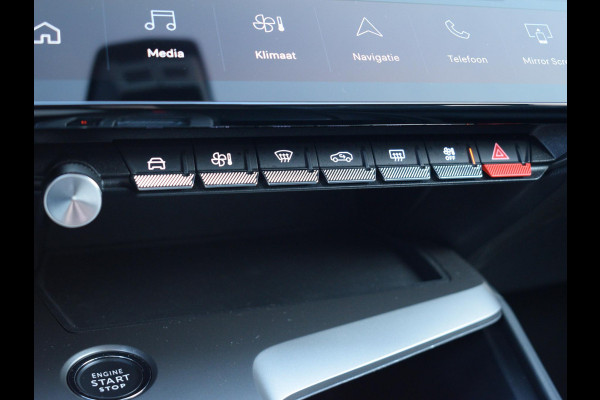 Peugeot 308 SW 1.2 PureTech Allure 130 PK | AUTOMAAT | TREKHAAK | PARKEERSENSOREN MET CAMERA | NAVI | CLIMATE CONTROL | 28.679 KM