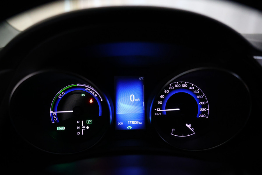 Toyota Auris 1.8 Hybrid Aspiration AVM CAMERA BT ALCANTARA CRUISE ECC '18