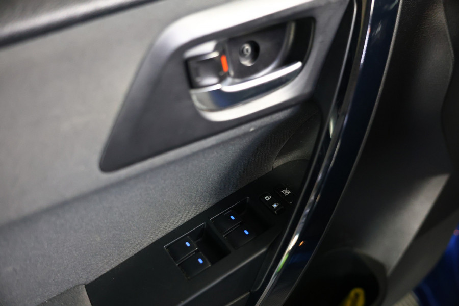 Toyota Auris 1.8 Hybrid Aspiration AVM CAMERA BT ALCANTARA CRUISE ECC '18