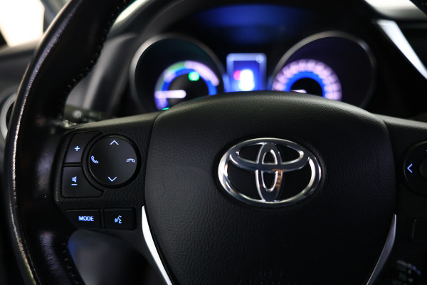 Toyota Auris 1.8 Hybrid Aspiration AVM CAMERA BT ALCANTARA CRUISE ECC '18