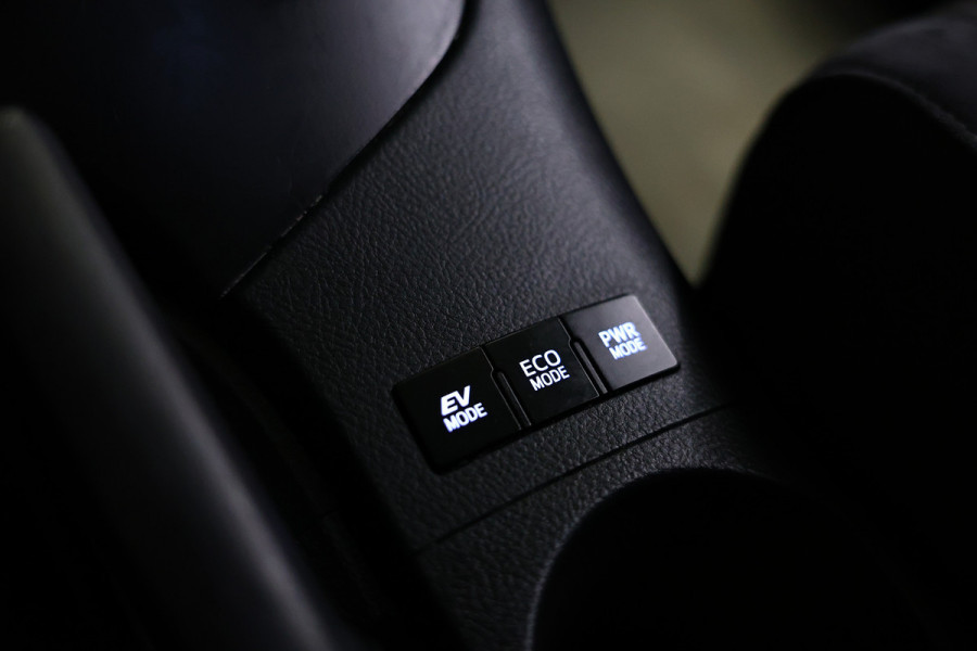 Toyota Auris 1.8 Hybrid Aspiration AVM CAMERA BT ALCANTARA CRUISE ECC '18