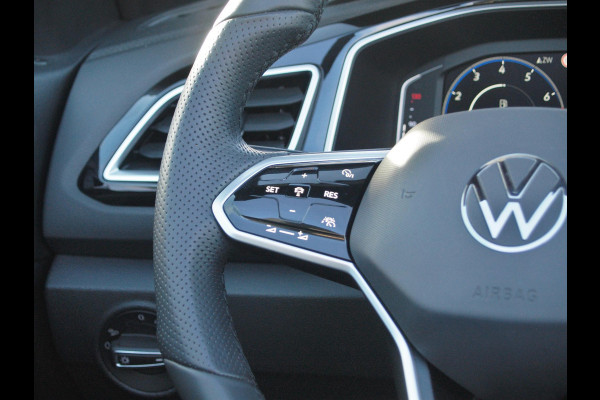 Volkswagen T-Roc Cabrio 1.5 TSI R-Line | Nieuw Model | Black Optic Pakket | Camera | NL-Auto |