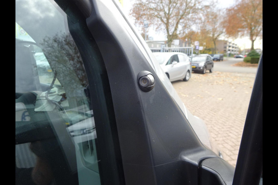 Ford Transit Custom 300 2.0 TDCI L1H1 Trend AIRCO AUTOMAAT GROOT NAVIGATIE