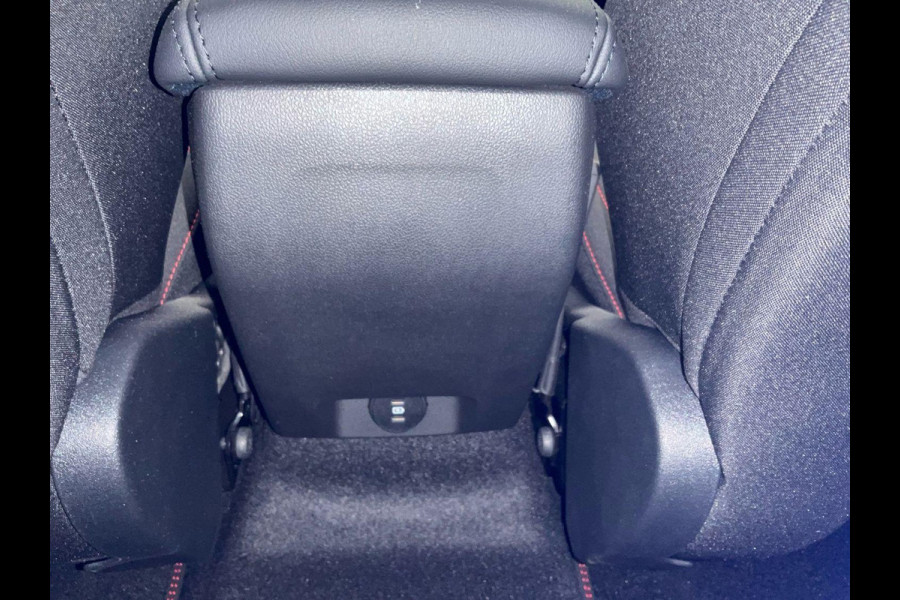 Ford FOCUS Wagon 1.0 EcoBoost Hybrid ST Line X 125pk | NIEUW! | Driver Assistance Pack | Winterpack | 18 inch Licht metaal