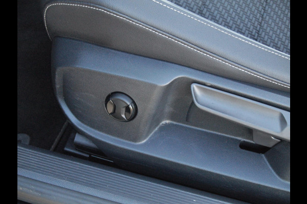 Volkswagen T-Roc Cabrio 1.5 TSI R-Line | Nieuw Model | Black Optic Pakket | Camera | NL-Auto |