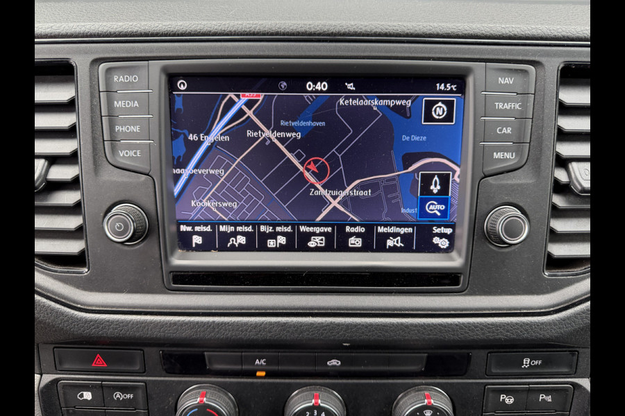 Volkswagen Crafter 35 2.0 TDI 141 PK Euro 6 L3H3 Automaat/CarPlay/trekhaak/cruise control