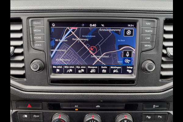 Volkswagen Crafter 35 2.0 TDI 141 PK Euro 6 L3H3 Automaat/CarPlay/trekhaak/cruise control