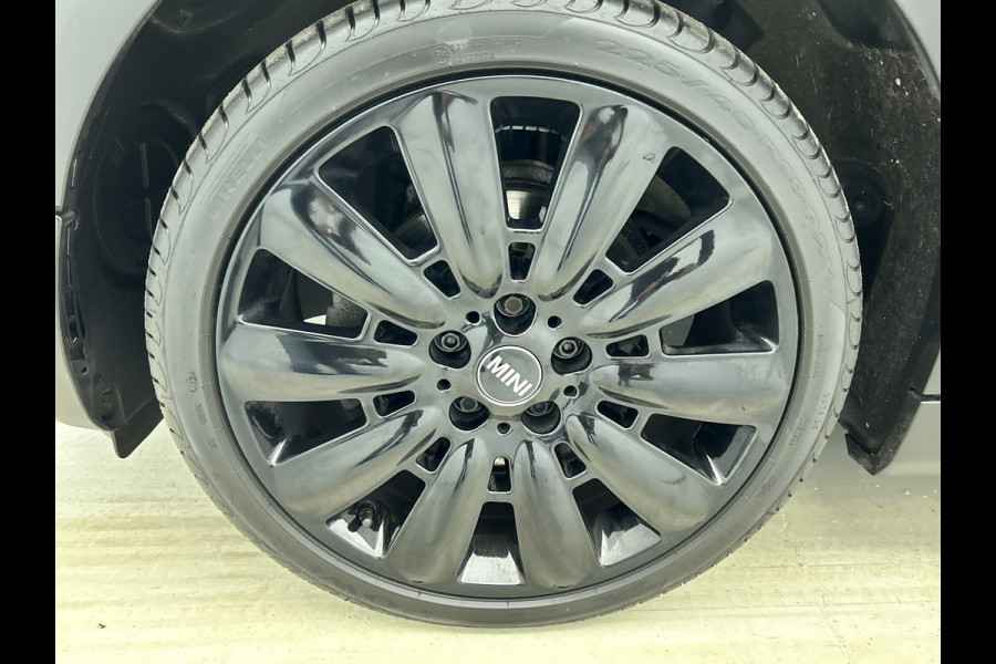 MINI Clubman 1.5 Cooper Salt Serious Business(Goed OnderH, Navi, Parkeersensoren, StoelV, Cruise Con, Airco, Etc)