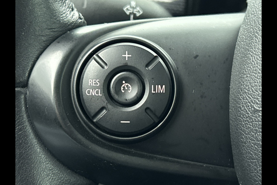 MINI Clubman 1.5 Cooper Salt Serious Business(Goed OnderH, Navi, Parkeersensoren, StoelV, Cruise Con, Airco, Etc)