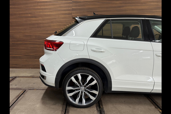 Volkswagen T-Roc 1.5 TSI Sport Business R | Pano | LED | Elektrische kofferklep | 18Inch | Winterpakket | Adaptieve Cruise