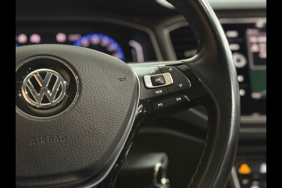 Volkswagen T-Roc 1.5 TSI Sport Business R | Pano | LED | Elektrische kofferklep | 18Inch | Winterpakket | Adaptieve Cruise