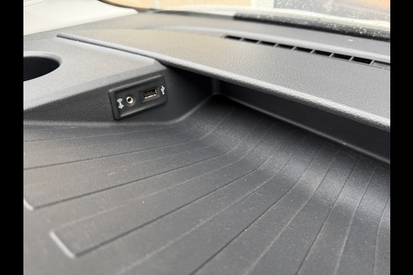 Volkswagen Crafter 35 2.0 TDI 141PK Euro 6 L3H3 CarPlay/cruise control/trekhaak