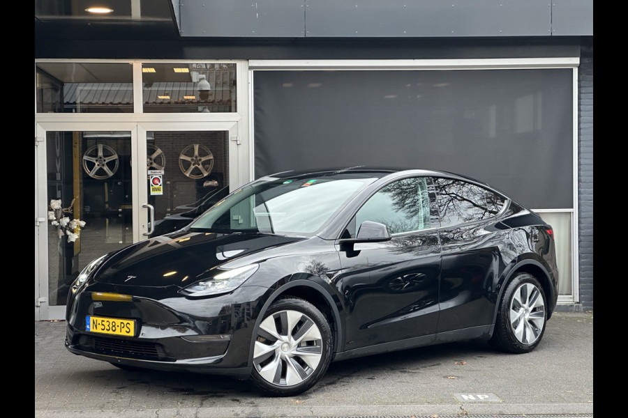 Tesla Model Y Long Range AWD 75 kWh DUAL MOTOR  / AUTOPILOT / TREKHAAK / STOEL & STUURVERW / PANO