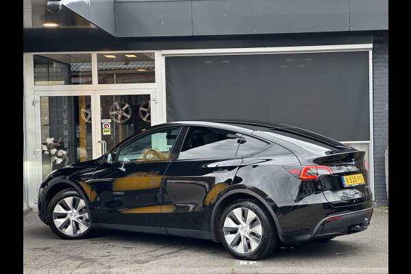 Tesla Model Y Long Range AWD 75 kWh DUAL MOTOR  / AUTOPILOT / TREKHAAK / STOEL & STUURVERW / PANO
