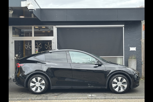 Tesla Model Y Long Range AWD 75 kWh DUAL MOTOR  / AUTOPILOT / TREKHAAK / STOEL & STUURVERW / PANO