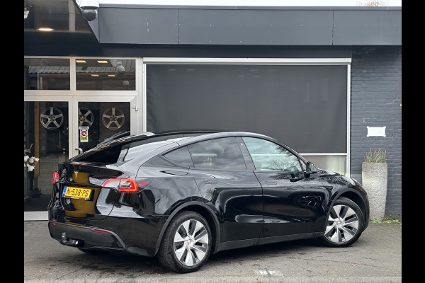 Tesla Model Y Long Range AWD 75 kWh DUAL MOTOR  / AUTOPILOT / TREKHAAK / STOEL & STUURVERW / PANO