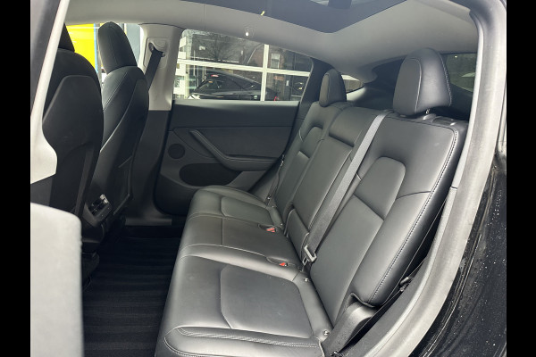 Tesla Model Y Long Range AWD 75 kWh DUAL MOTOR  / AUTOPILOT / TREKHAAK / STOEL & STUURVERW / PANO