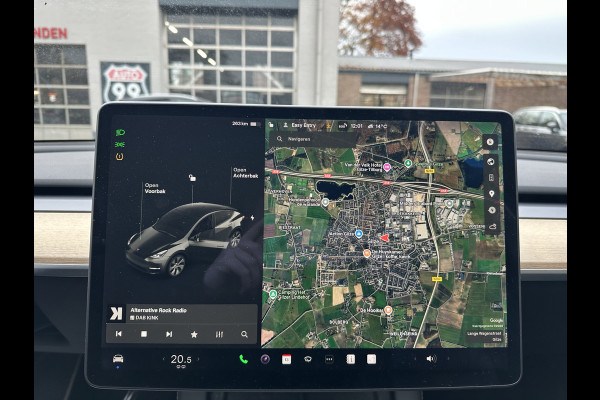 Tesla Model Y Long Range AWD 75 kWh DUAL MOTOR  / AUTOPILOT / TREKHAAK / STOEL & STUURVERW / PANO