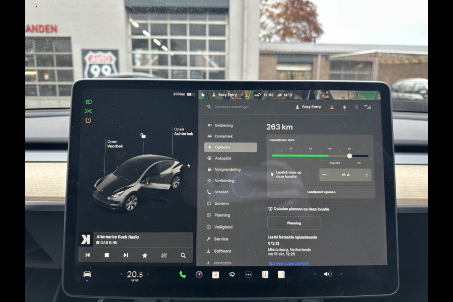 Tesla Model Y Long Range AWD 75 kWh DUAL MOTOR  / AUTOPILOT / TREKHAAK / STOEL & STUURVERW / PANO