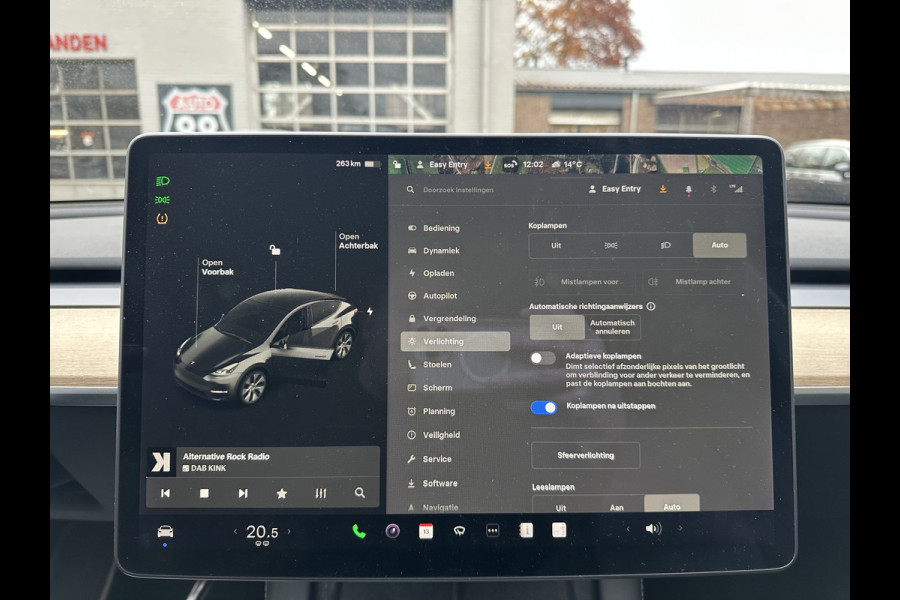 Tesla Model Y Long Range AWD 75 kWh DUAL MOTOR  / AUTOPILOT / TREKHAAK / STOEL & STUURVERW / PANO