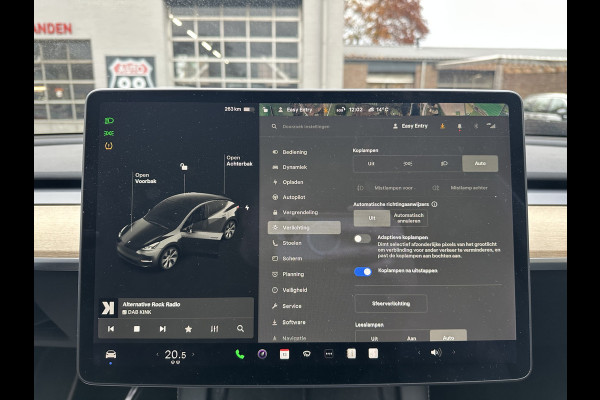 Tesla Model Y Long Range AWD 75 kWh DUAL MOTOR  / AUTOPILOT / TREKHAAK / STOEL & STUURVERW / PANO