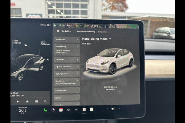 Tesla Model Y Long Range AWD 75 kWh DUAL MOTOR  / AUTOPILOT / TREKHAAK / STOEL & STUURVERW / PANO