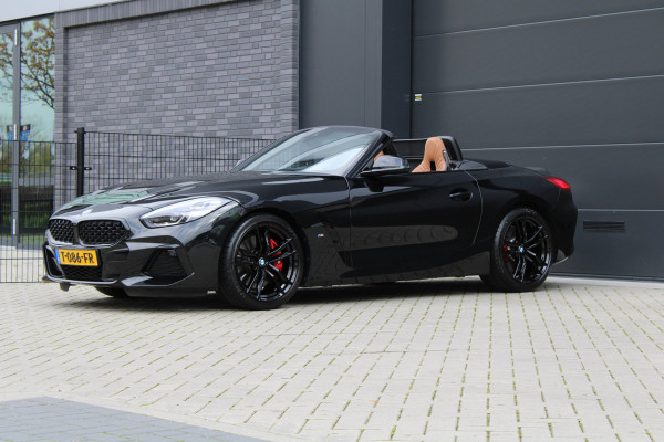 BMW Z4 Roadster sDrive20i High Executive | NIEUWSTAAT! | M-SPORT | KEYLESS | STUURVERW | SFEER | CAMERA | LED | ALARM KLASSE 3 |