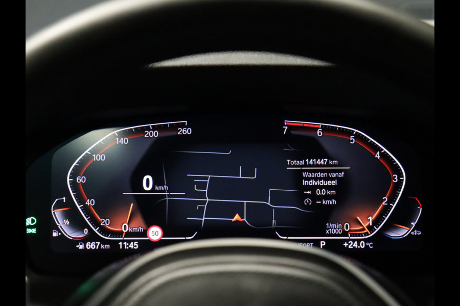 BMW 3 Serie Touring 320i M Sport [APPLE CARPLAY, M SPORTSTUUR, DAB, LED, LIVE COCKPIT, TREKHAAK AFNEEMBAAR, CRUISE, CLIMATE, NIEUWSTAAT]