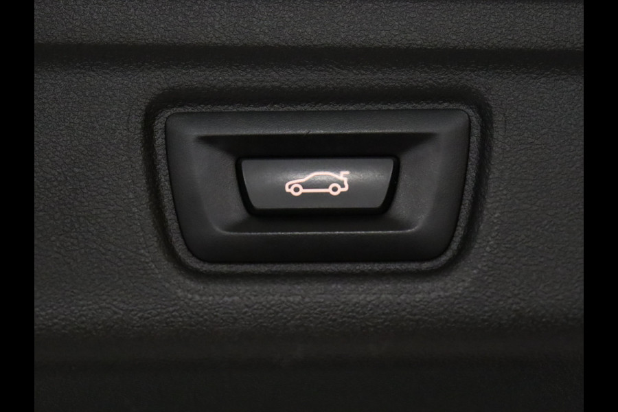 BMW 3 Serie Touring 320i M Sport [APPLE CARPLAY, M SPORTSTUUR, DAB, LED, LIVE COCKPIT, TREKHAAK AFNEEMBAAR, CRUISE, CLIMATE, NIEUWSTAAT]