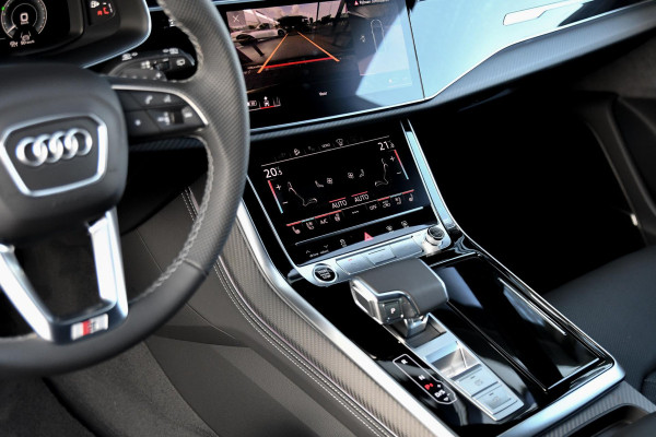 Audi Q8 60 TFSI e quattro Pro Line S Competition. RS Zetels, Massage, Carbon, 4W sturing, Softcl, Pano, Koeling, HUD, B&O, Trekh!