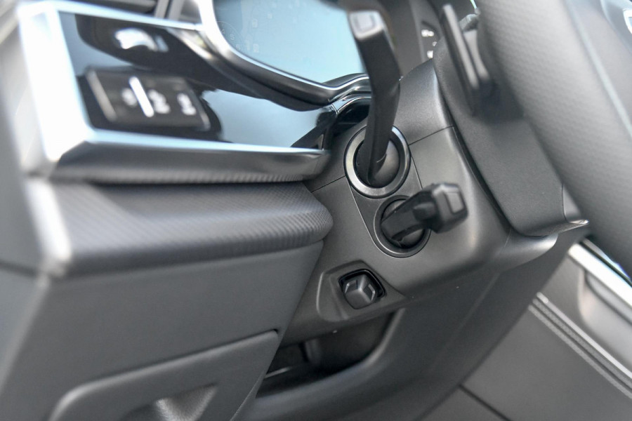 Audi Q8 60 TFSI e quattro Pro Line S Competition. RS Zetels, Massage, Carbon, 4W sturing, Softcl, Pano, Koeling, HUD, B&O, Trekh!