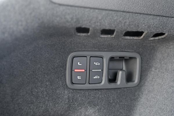 Audi Q8 60 TFSI e quattro Pro Line S Competition. RS Zetels, Massage, Carbon, 4W sturing, Softcl, Pano, Koeling, HUD, B&O, Trekh!