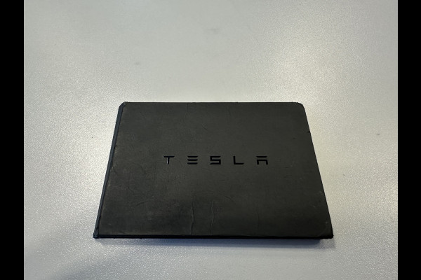 Tesla Model Y Long Range AWD 75 kWh DUAL MOTOR  / AUTOPILOT / TREKHAAK / STOEL & STUURVERW / PANO