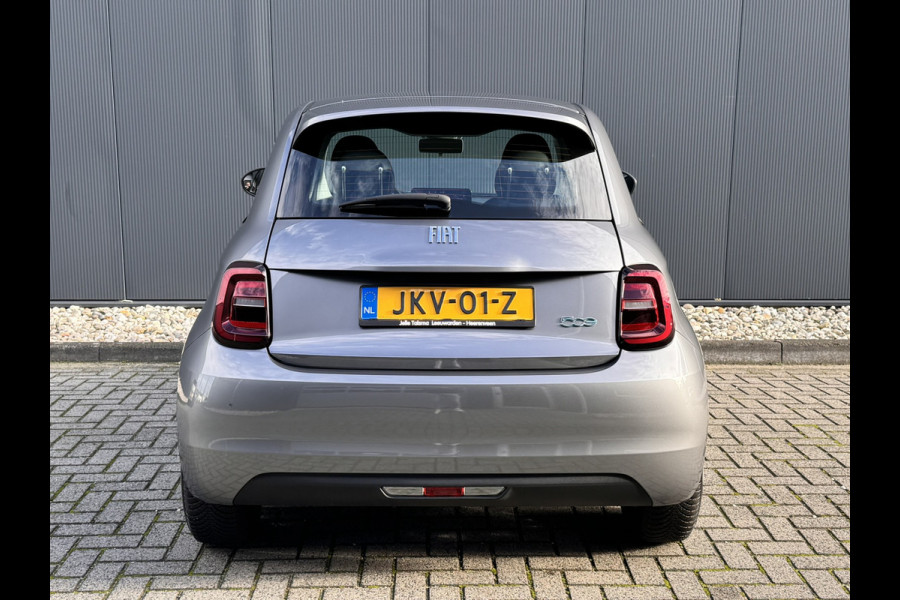 Fiat 500 Urban 42 kWh | Apple Carplay / Android auto | Cruise control | Airconditioning