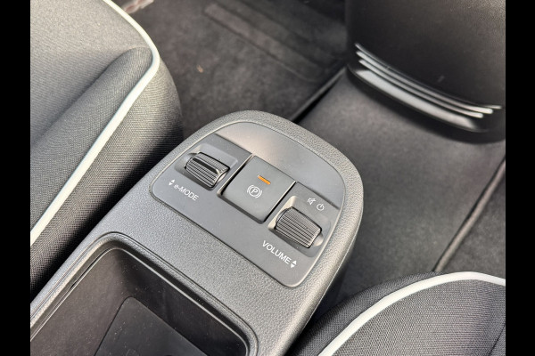 Fiat 500 Urban 42 kWh | Apple Carplay / Android auto | Cruise control | Airconditioning