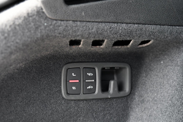 Audi Q8 60 TFSI e quattro Pro Line S Competition. RS Zetels, Softclose, Pano, Koeling, B&O, 360 3D, Trekh, HUD, Keyless, Stuurvw!