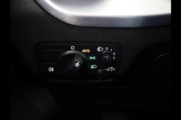 Audi Q2 1.4 TFSI CoD Design 150pk | Trekhaak | Navigatie | Cruise controle | Airconditioning | Lichtmetalen velgen