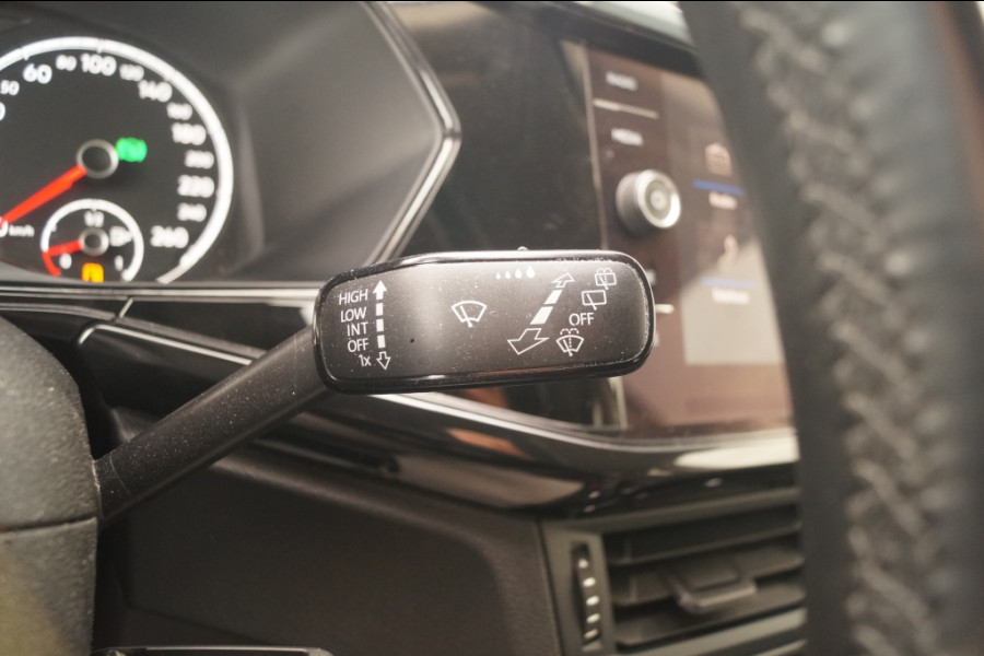 Volkswagen T-Cross 1.0 TSI 115pk DSG Life Executive -NAVI-CAM-DAB-