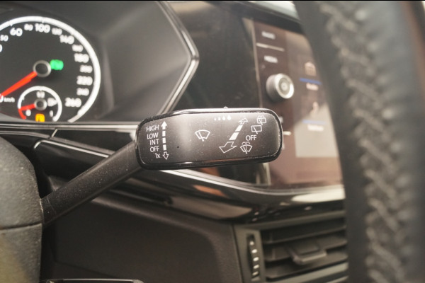 Volkswagen T-Cross 1.0 TSI 115pk DSG Life Executive -NAVI-CAM-DAB-