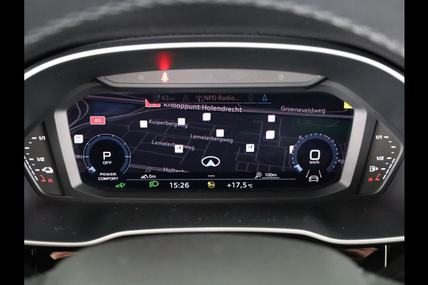 Audi Q3 45 TFSI e Business Edition 245 pk S-tronic | Navigatie | Parkeersensoren | Adaptieve cruise control | LED koplampen | Lichtmetalen velgen 18" |