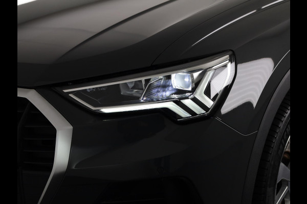 Audi Q3 45 TFSI e Business Edition 245 pk S-tronic | Navigatie | Parkeersensoren | Adaptieve cruise control | LED koplampen | Lichtmetalen velgen 18" |