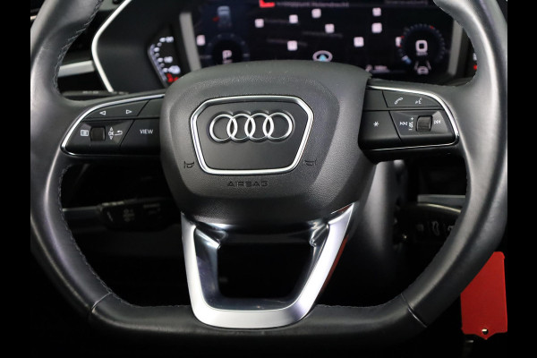 Audi Q3 45 TFSI e Business Edition 245 pk S-tronic | Navigatie | Parkeersensoren | Adaptieve cruise control | LED koplampen | Lichtmetalen velgen 18" |