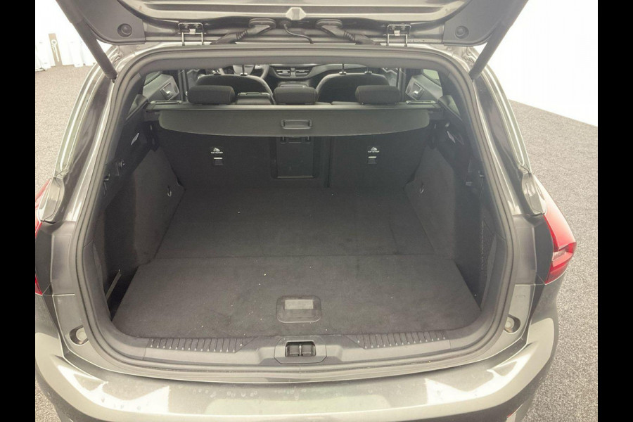 Ford FOCUS Wagon 1.0 EcoBoost Hybrid ST Line X 125pk | Driver Assistance Pack | Winterpack | Panoramadak | 18 inch Licht metaal | Matrix LED |  Elek. Achterklep |